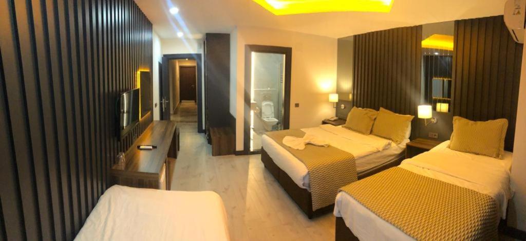 Grand Ezel Hotel Mersin  Exterior photo