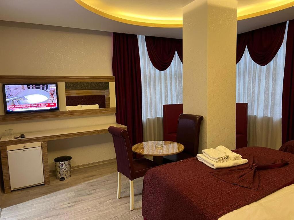 Grand Ezel Hotel Mersin  Exterior photo